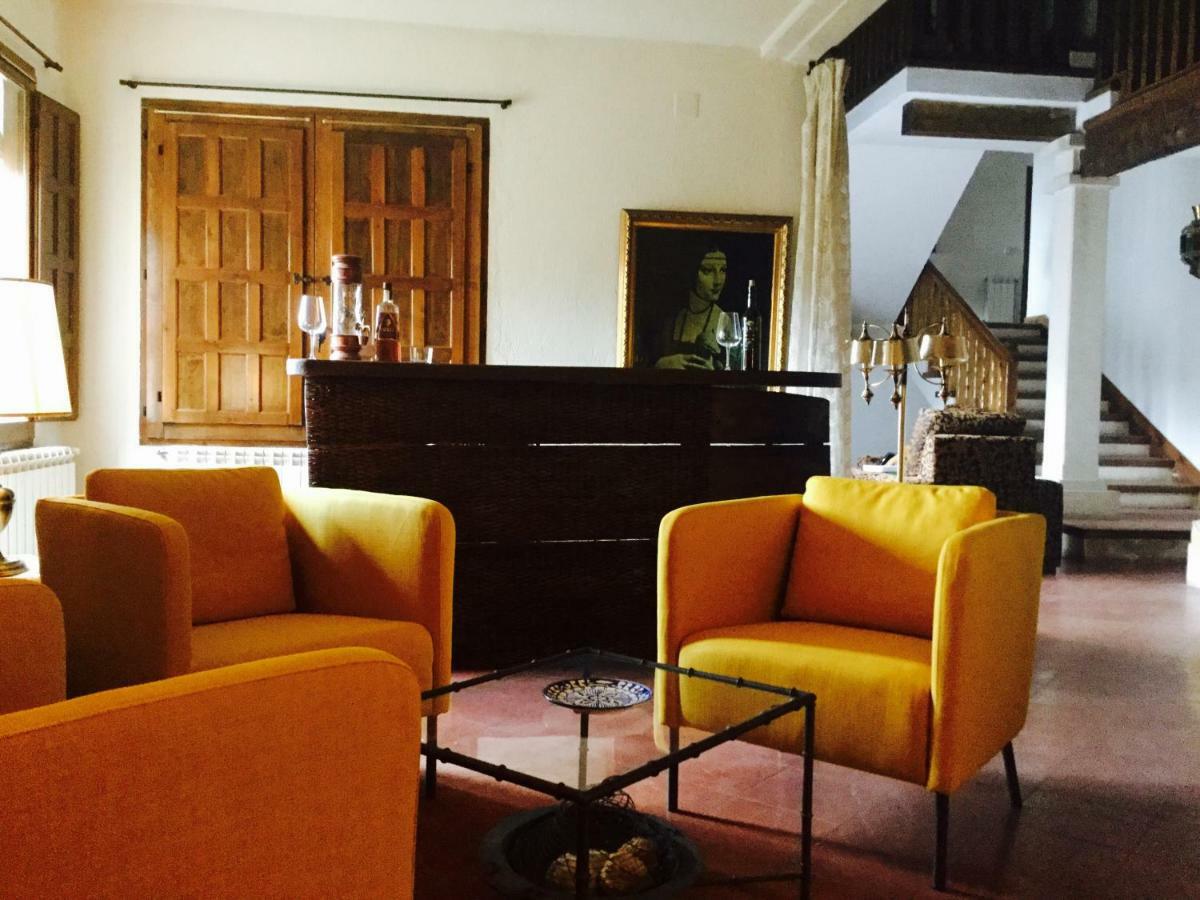 Casa Lola Bed & Breakfast Pelegrina Екстериор снимка