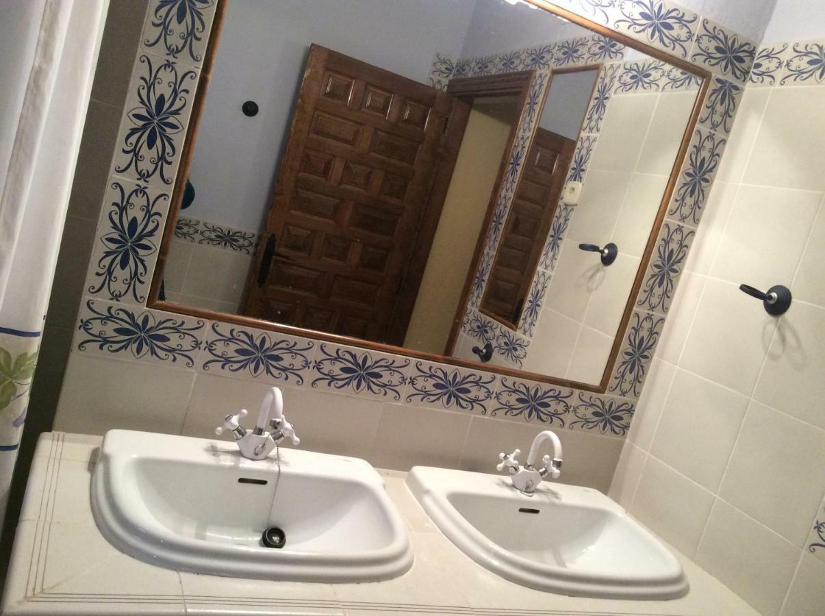 Casa Lola Bed & Breakfast Pelegrina Екстериор снимка